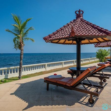 Villa Namaste - Beachfront At Lovina 10P, Pool, Bbq Banjar  Екстериор снимка
