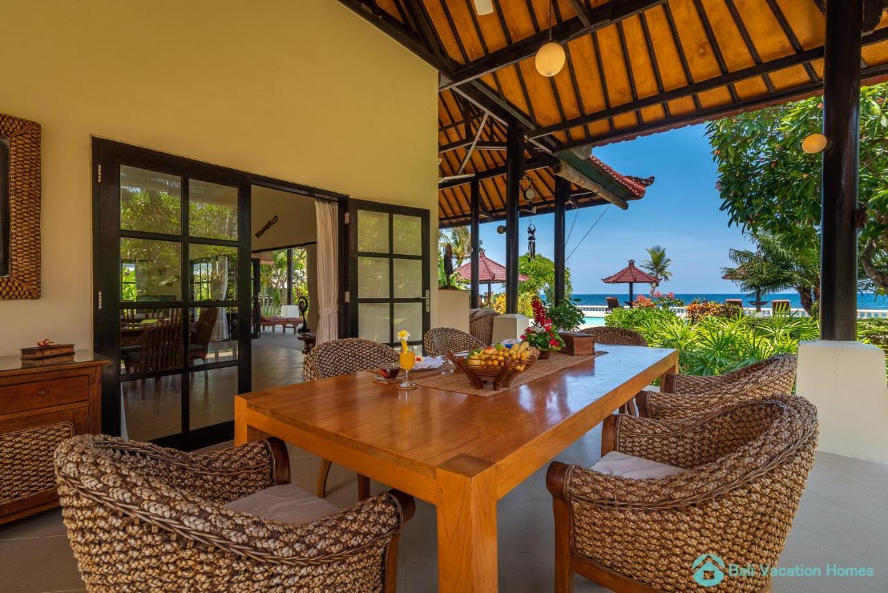 Villa Namaste - Beachfront At Lovina 10P, Pool, Bbq Banjar  Екстериор снимка