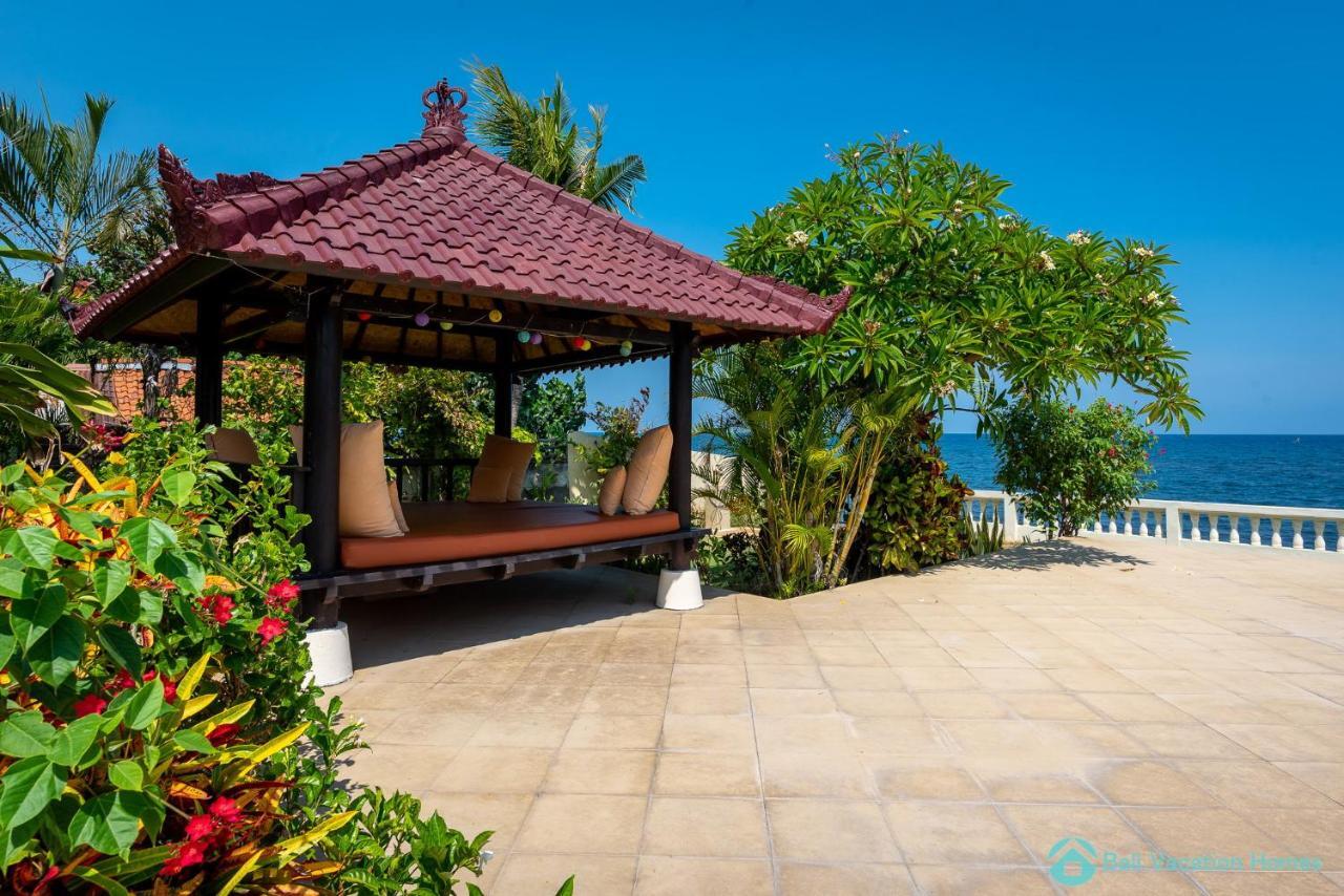 Villa Namaste - Beachfront At Lovina 10P, Pool, Bbq Banjar  Екстериор снимка