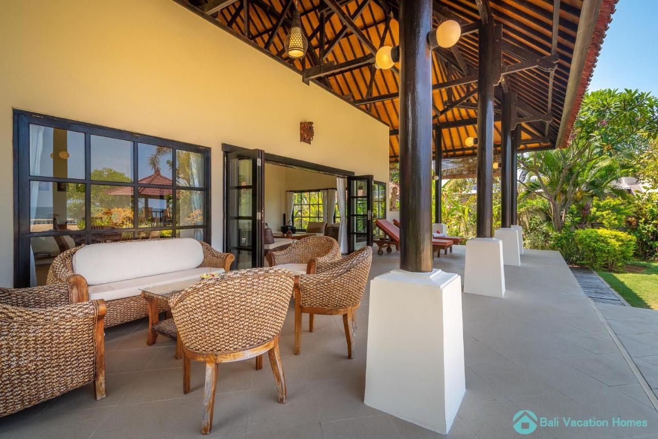 Villa Namaste - Beachfront At Lovina 10P, Pool, Bbq Banjar  Екстериор снимка