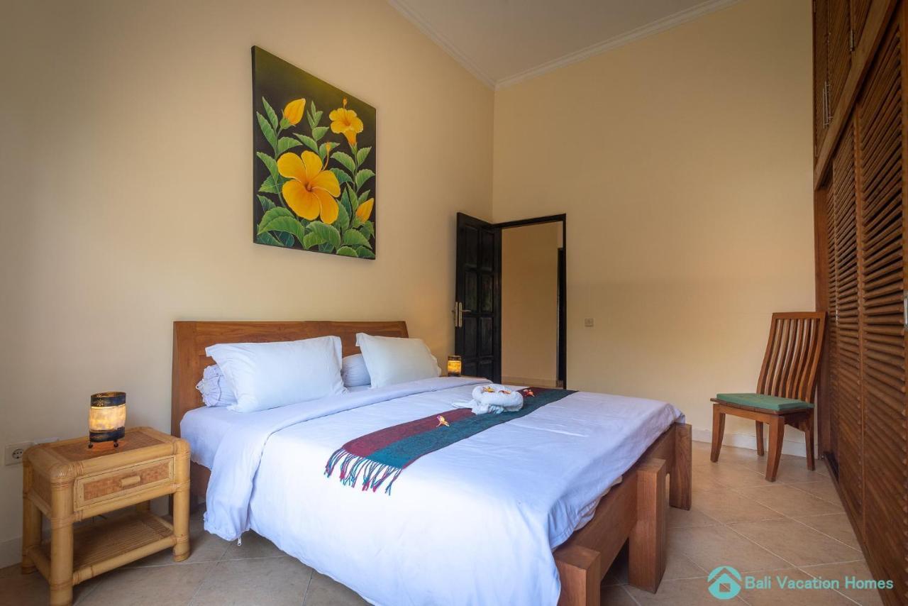 Villa Namaste - Beachfront At Lovina 10P, Pool, Bbq Banjar  Екстериор снимка