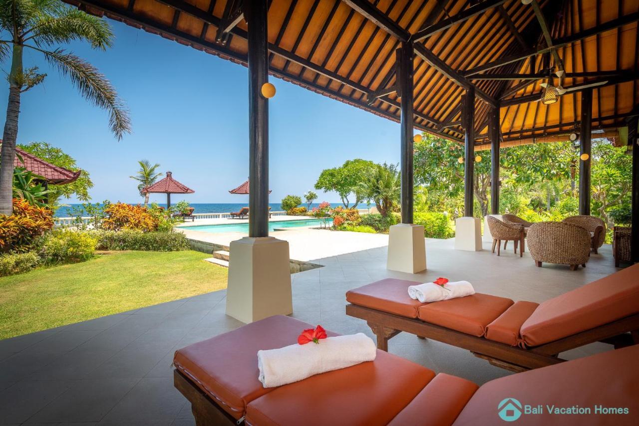 Villa Namaste - Beachfront At Lovina 10P, Pool, Bbq Banjar  Екстериор снимка