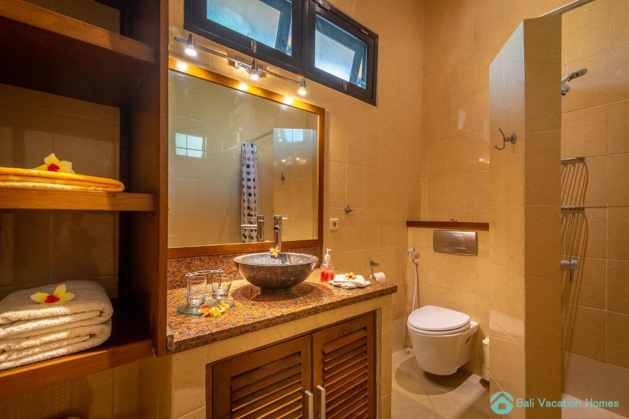 Villa Namaste - Beachfront At Lovina 10P, Pool, Bbq Banjar  Екстериор снимка